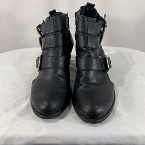 G by Guess Women’s Size 7.5M Vegan Leather Booties.